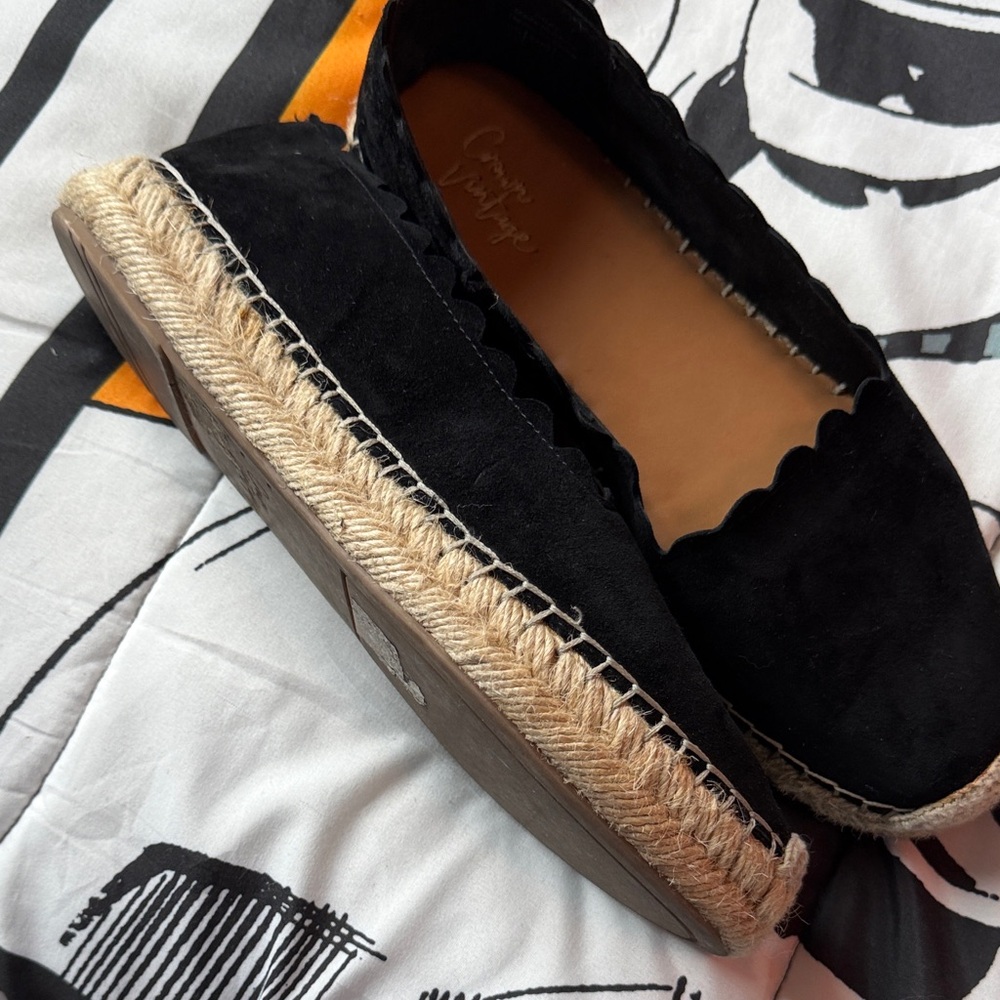 Crown Vintage Black Scalloped Espadrilles - Picture 2 of 5
